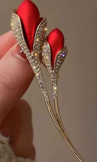 Red Rose Brooch