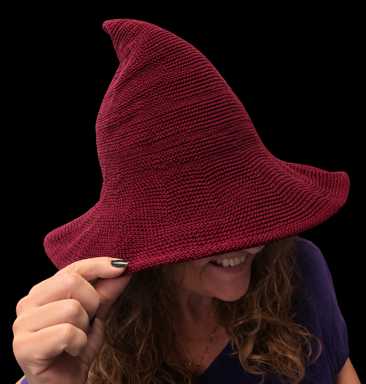 Knitted Witch’s Hat – Burgundy