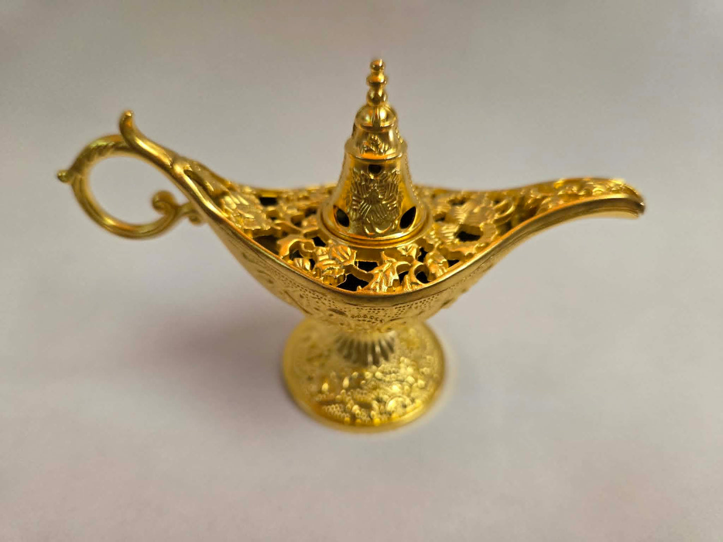 Aladdin's Lamp Incense Burner – Decorative Brass Burner with Removable Lid